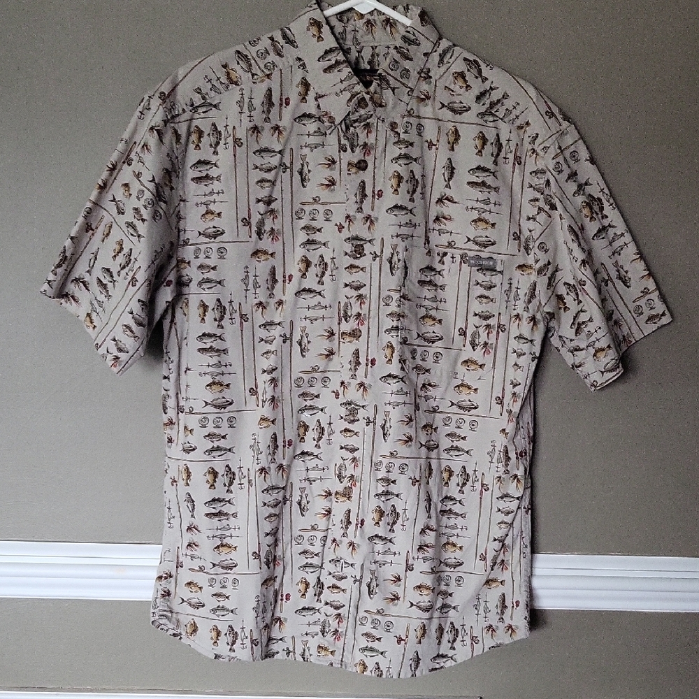 Woolrich Men's Khaki Freshwater Fish Button Down Shirt Size Medium